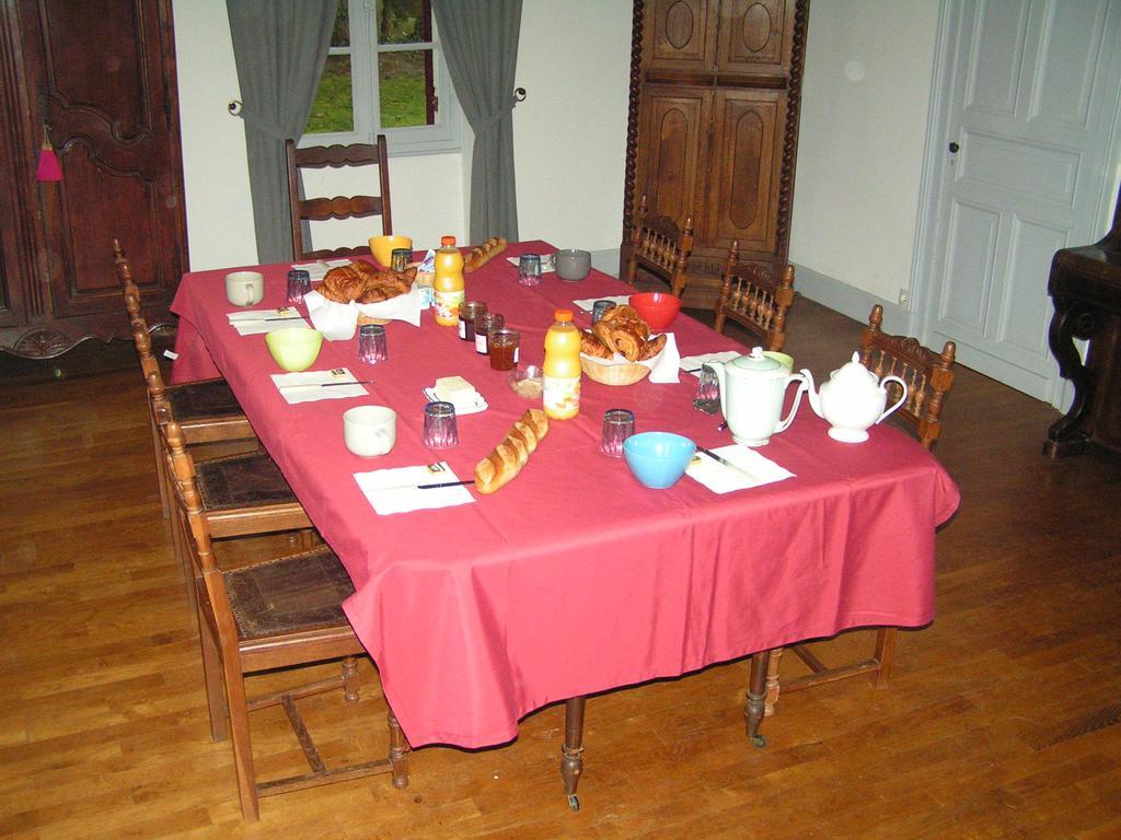 A L'Olivier Bed & Breakfast Montcaret Exterior photo